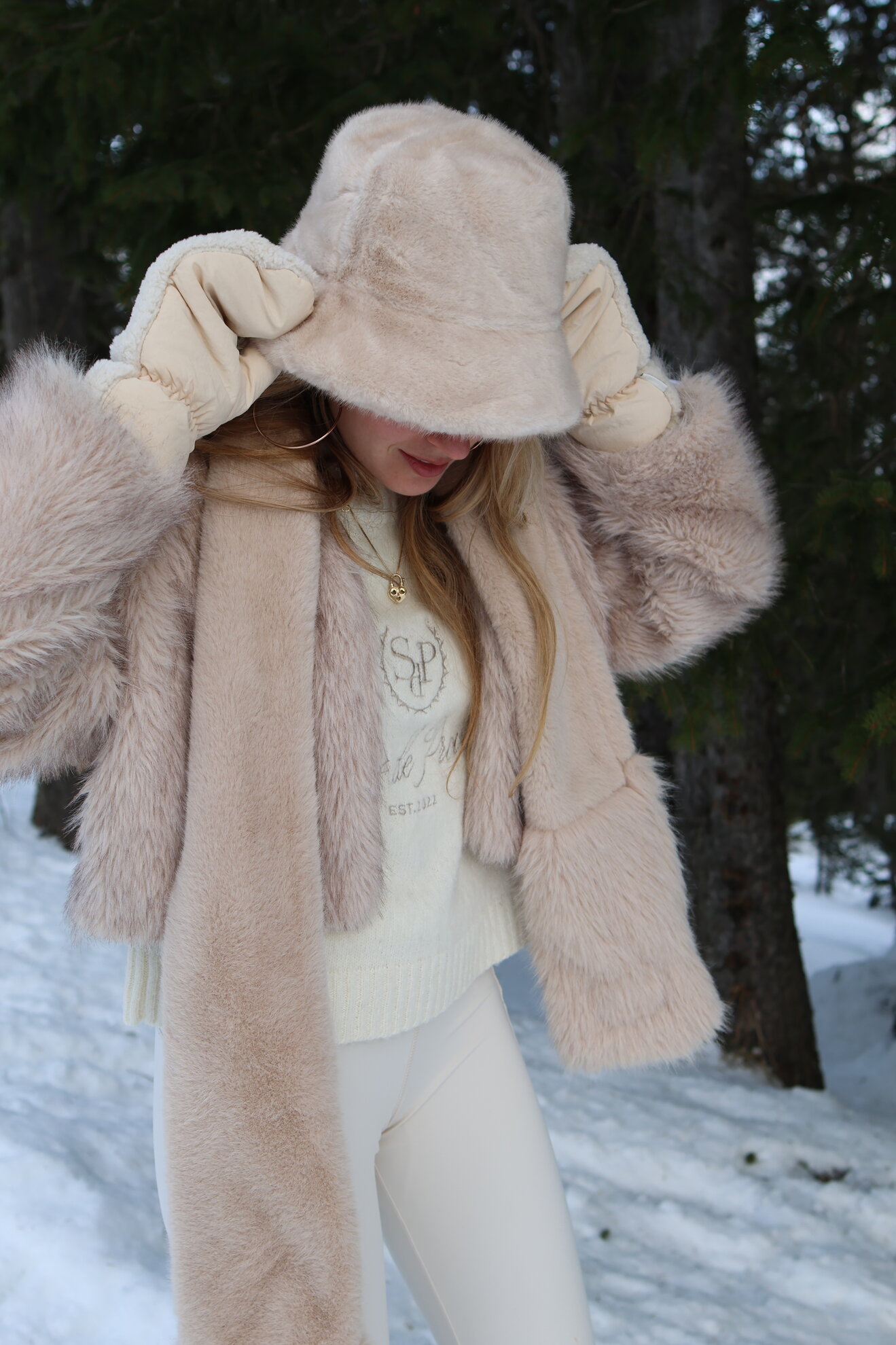 Fabienne Fur Sand | Faux Fur Jacket – Sœurs de Provence